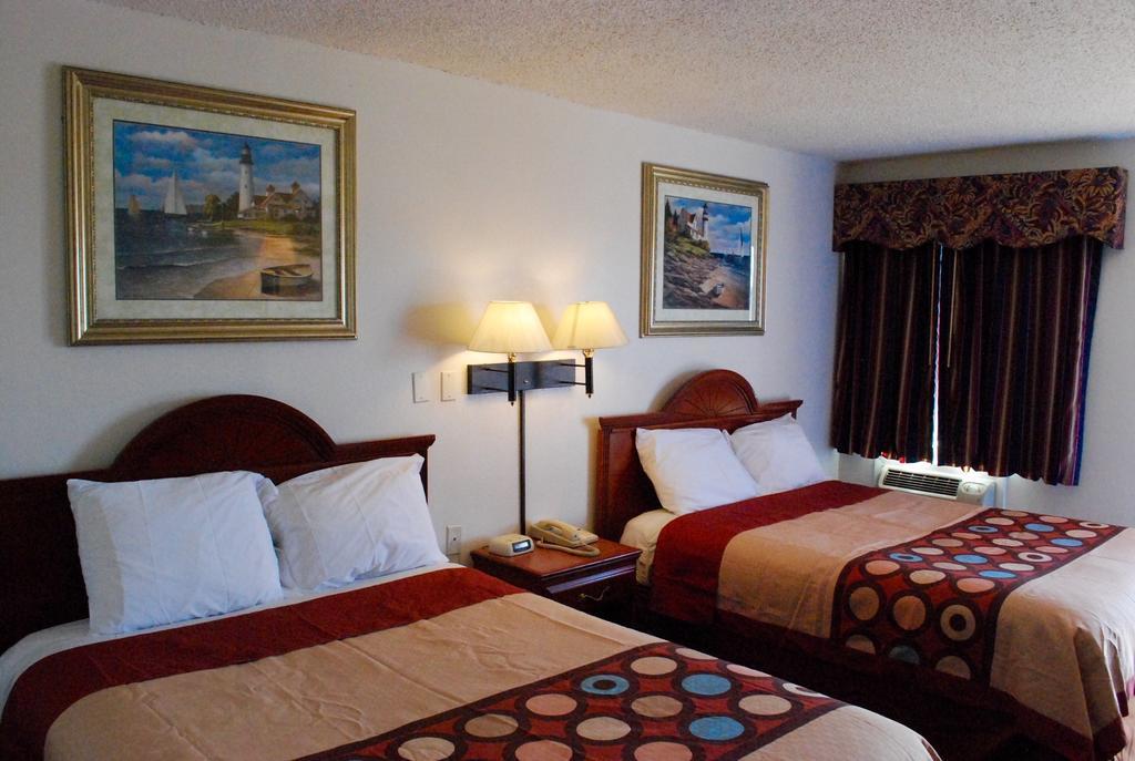 Super 8 By Wyndham Eastland Hotel Quarto foto
